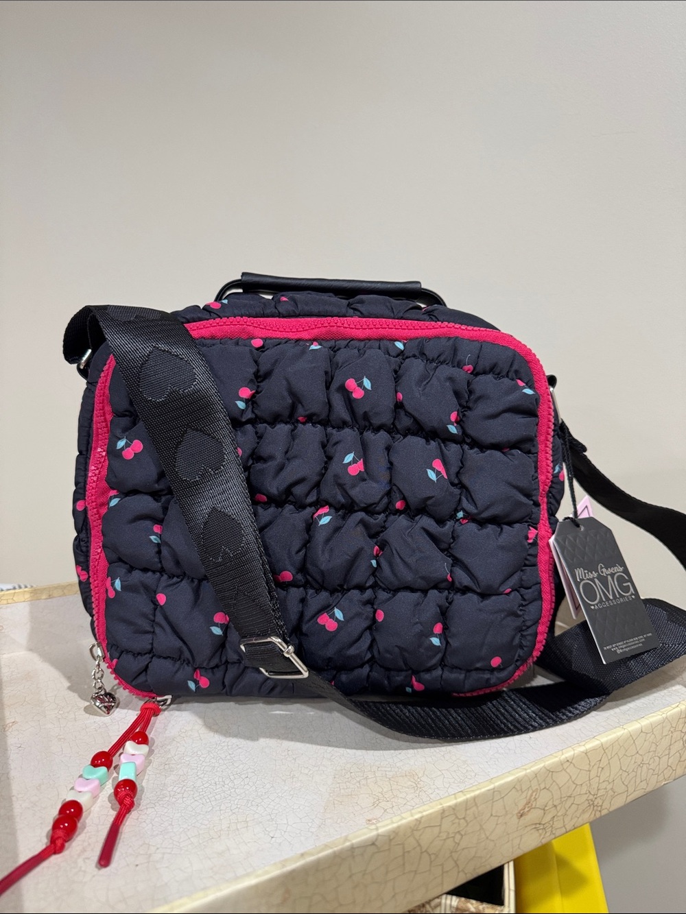 Miss Gwen’s OMG Accessories Insulated Lunchbox Quilted Bag in Black NWT